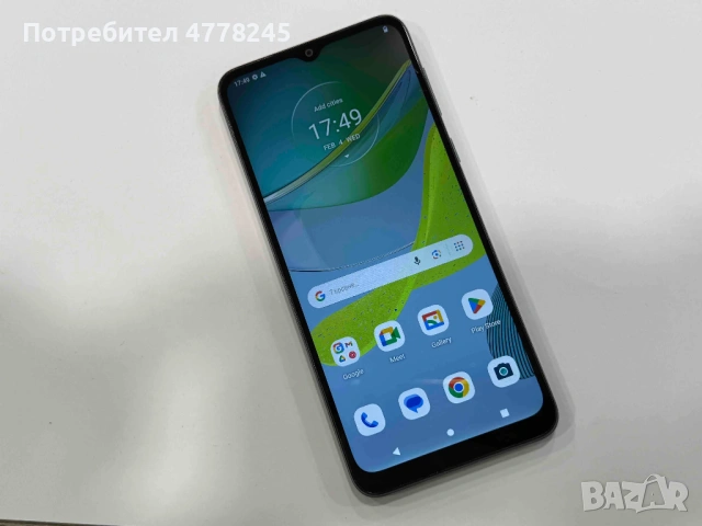 продавам Телефон Motorola e13
