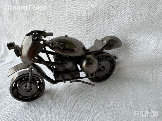 Много красив мотор ръчна изработка , ИЗЦЯЛО МЕТАЛЕН мотоциклет, снимка 2 - Антикварни и старинни предмети - 45081198
