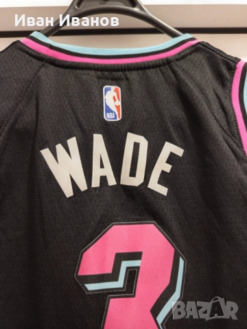 Чисто нов оригинален потник на Miami Heat - Dwyane Wade, снимка 2 - Баскетбол - 51656623