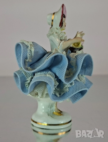 Порцеланова балерина със синя рокля и кошница - Sandizell, Dresden, снимка 4 - Статуетки - 52711721