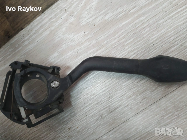 Лостче за чистачки за Seat Ibiza II 6K6953503., снимка 2 - Части - 53169742