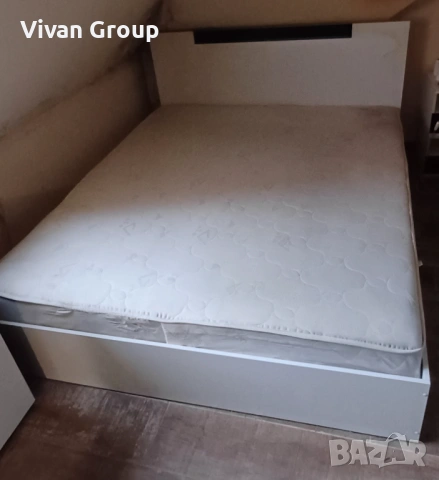 Спалня с матрак 160/200