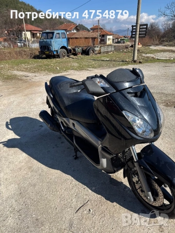 🔥 ТОП СЪСТОЯНИЕ! Yamaha XMAX 250 – 32 000км – Нови гуми – Готов за сезона! 🔥, снимка 9 - Мотоциклети и мототехника - 53706570