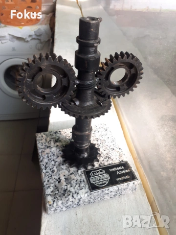 Стар макет редуктори с мраморен постамент, снимка 3 - Антикварни и старинни предмети - 53329853