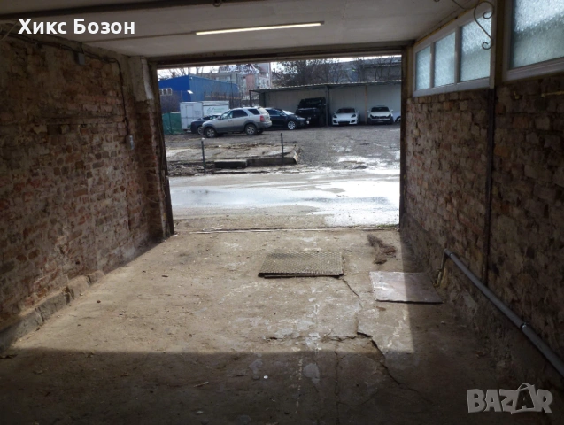 Давам под наем самостоятелен  надземен гараж , снимка 3 - Гаражи и паркоместа - 53509818