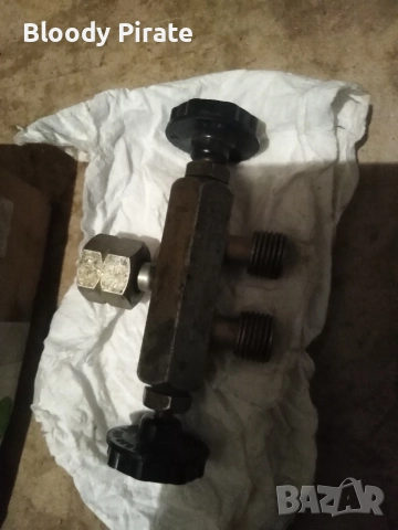 тройник кран газ и ацетилен , снимка 3 - Други машини и части - 52922330