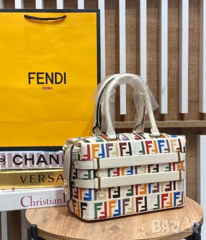 чанти fendi , снимка 3 - Чанти - 48975325