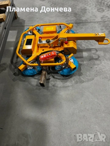 вакуумен повдигач за стъкло Под наем