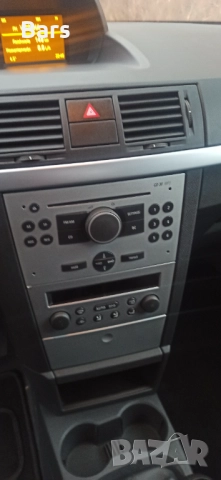 Opel meriva 1,4 , снимка 10 - Автомобили и джипове - 52892044