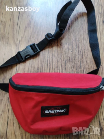 eastpak - страхотна паласка КАТО НОВА , снимка 4 - Чанти - 50800587
