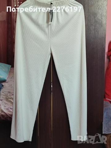 Нов панталон, снимка 2 - Панталони - 50757543