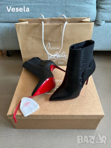 Оригинални боти Christian Louboutin, снимка 4 - Дамски боти - 53649804