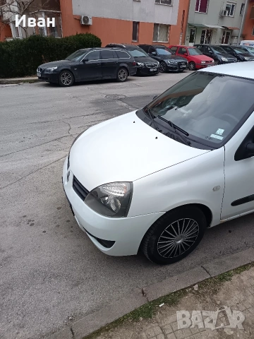 Рено Клио 2 1.5 dci 2007г, снимка 3 - Автомобили и джипове - 53932740