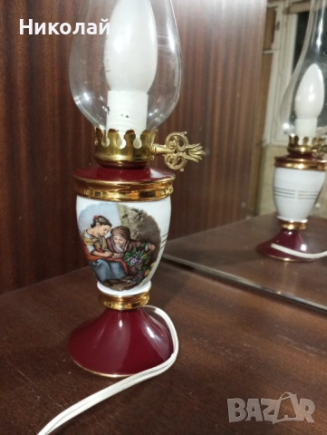 Красива порцеланова нощна лампа