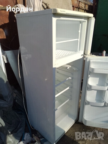 Хладилник с фризер., снимка 6 - Хладилници - 53847457