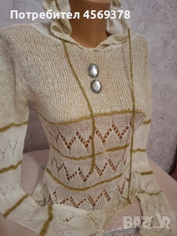 Блузка с качулка