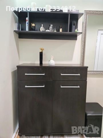 Шкаф за антре 