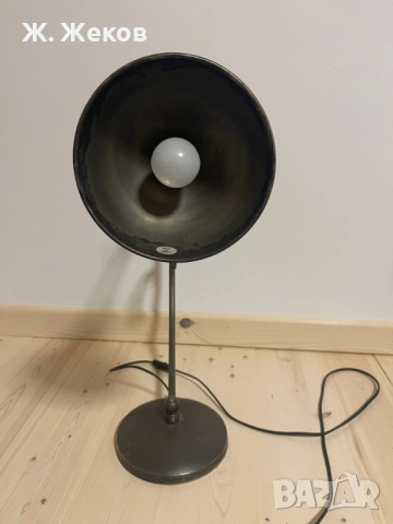 Дизайнерска настолна лампа, снимка 3 - Настолни лампи - 52421915
