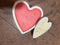 Ръчно изработен Подарък Сърце от Акрилна Смола със Соев Восък – Бяло със Златист акцент, снимка 8