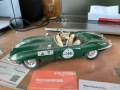 Jaguar 1/18 burago, снимка 1