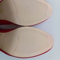 Дамски червени обувки от велур с нисък ток Gabor номер 38, снимка 12 - Дамски обувки на ток - 45261798