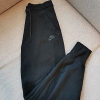 Дамско долнище Nike Tech Fleece , снимка 1 - Спортни екипи - 46145699