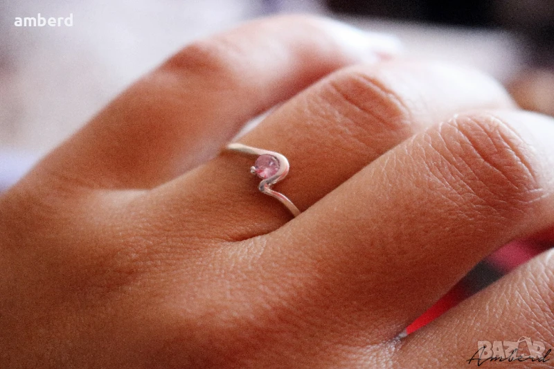 Нежен и елегантен сребърен пръстен - модел R059, снимка 1