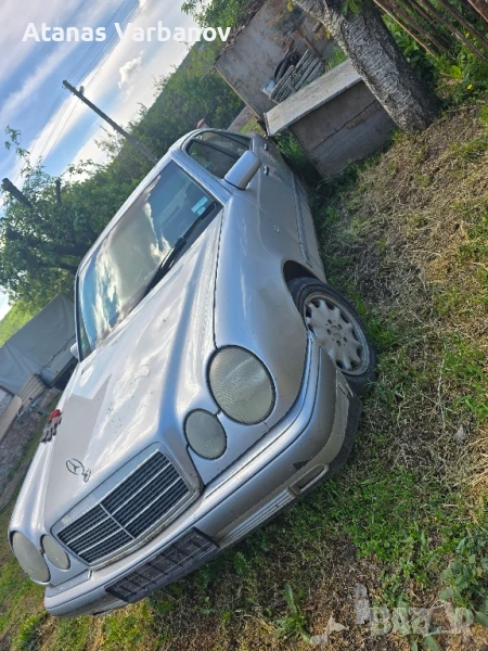Мерцедес е 200 цди НА ЧАСТИ , снимка 1