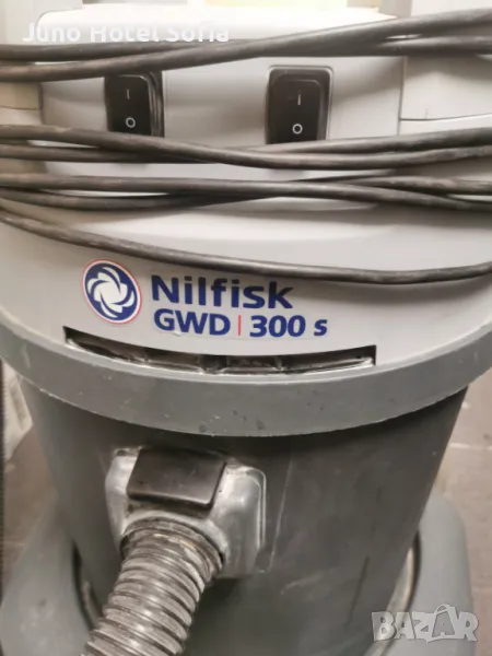 Прахосмукачка Nilfisk GWD 300s, снимка 1