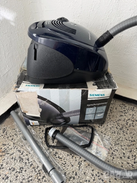 Прахосмукачка с Торба Siemens VBBS607V00, 700W, 4L!, снимка 1