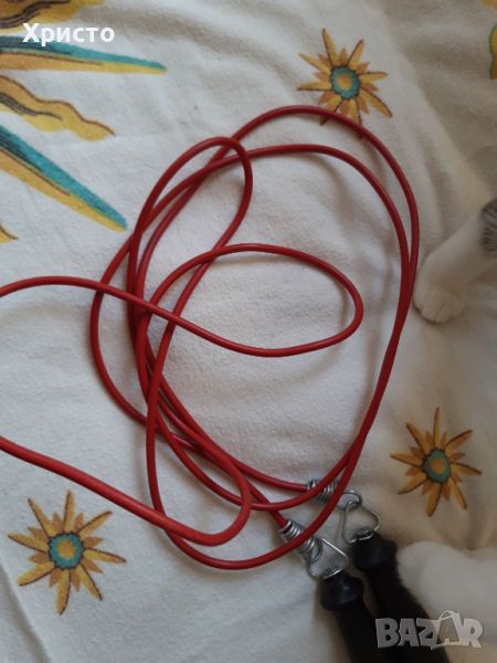 въже за скачане с червен цвят и дължина 2,4 метра, снимка 1