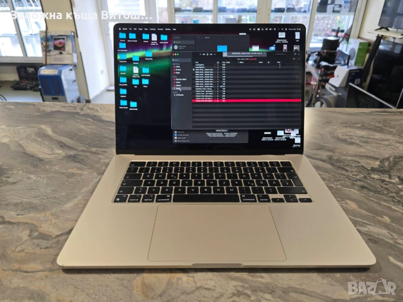 Лаптоп Apple MacBook Air 15-inch M2 2023 8Gb RAM 256Gb SSD, снимка 1