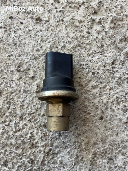 Датчик прекъсвач налягане климатик Фолксваген Голф 6 VW Golf, снимка 1