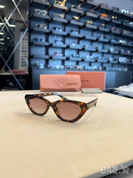 очила с черен обикновен калъф miu miu , снимка 1