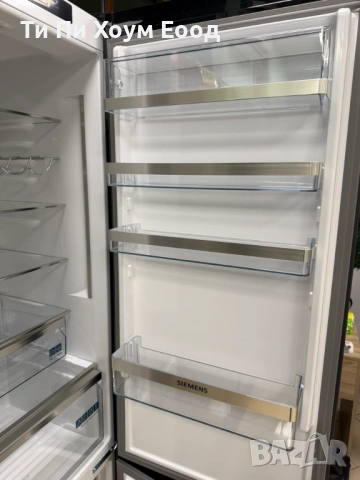 Комбиниран хладилник с фризер Siemens KG39NSBBF, черен мат стъклен, снимка 11 - Хладилници - 53921044