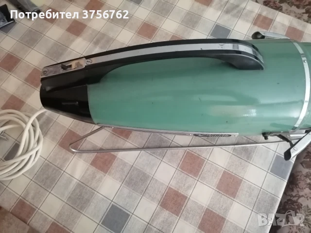 Продавам запазена,работеща прахосмукачка Чайка , снимка 2 - Прахосмукачки - 50684198