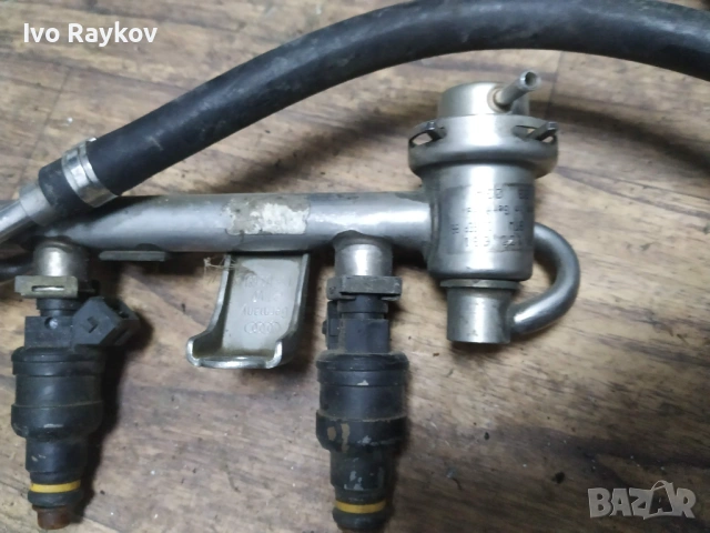 Горивна реика и инжектори Audi A4 S4 B5 , 058133681 , снимка 2 - Части - 53483787
