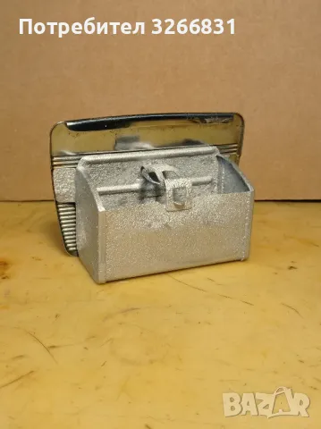 автомобилен ретро пепелник , снимка 2 - Антикварни и старинни предмети - 50232158