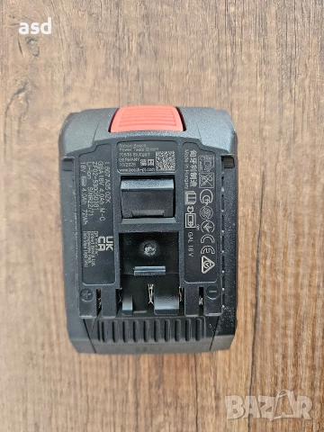 BOSCH 4Ah 18V Нова Батерия и Зарядно , снимка 7 - Диамантени и режещи инструменти - 52682184