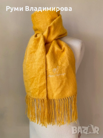 Жълт шал от Alpaca, снимка 7 - Шалове - 53474153