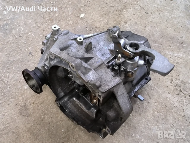 Скоростна кутия за Голф 5 Ауди А3 1.6 фси VW Golf 5 Audi A3 8P 1.6 FSI Passat Touran HBM 02T301103T, снимка 3 - Части - 50488304