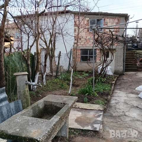 Продавам къща Костинброд, кв. Маслово, ток, вода, двор 910м2,гараж, къща64м2, за ремонт. , снимка 3 - Къщи - 53900423