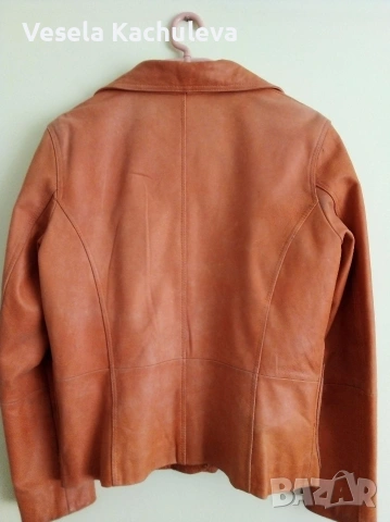 Продавам оранжево, дамско яке от естествена кожа, номер 46 , снимка 2 - Якета - 54085019