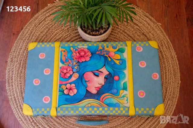 Уникален и цветен винтидж куфар с ново излъчване, снимка 5 - Декорация за дома - 54153887