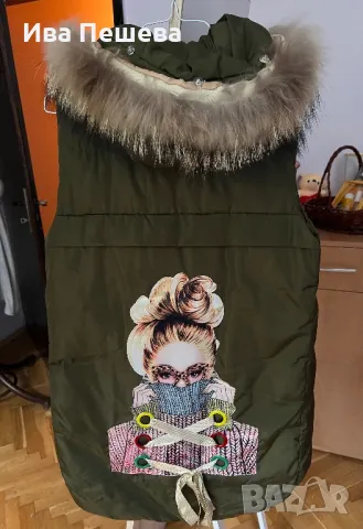 Елек с естествен пух качулка