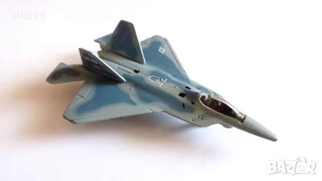 Метален Изтребител F-22 Raptor Maisto Tailwinds, снимка 6 - Колекции - 45217748