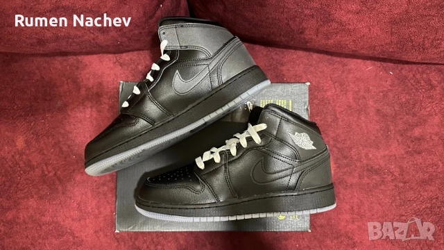 оригинални Jordan 1 Mid SE 37,5