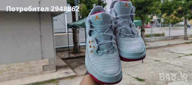 nike air jordan aura 5 44.5 