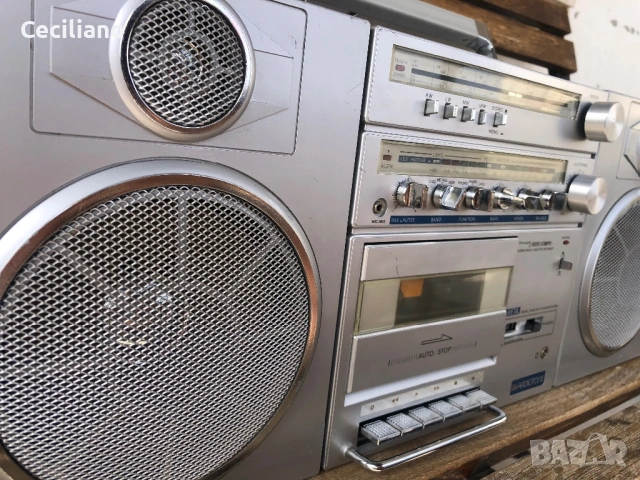 Радиокасетофон RADIOTONE (Germany)  mini compo-RCX 7 Работещ на радио и касета!, снимка 7 - Радиокасетофони, транзистори - 53707426