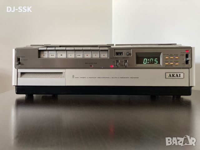 AKAI VS-9700EGN VINTAGE RETRO VHS ВИДЕО , снимка 4 - Плейъри, домашно кино, прожектори - 45482676